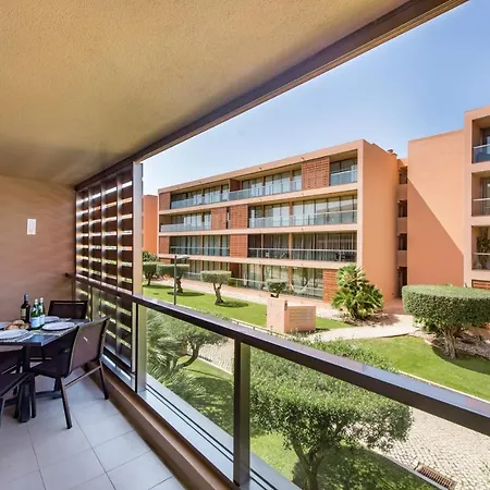 Salgados By Algarve Holidays דירה אלבופיירה